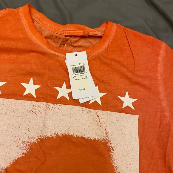 T-shirts - Picture 7 of 8